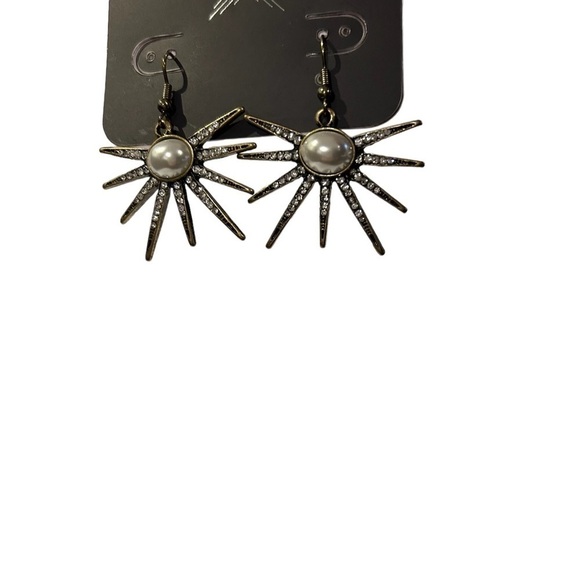 District LA Starburst Dangle Earrings w/ Rhinestone accents & Faux Pearl Center - Picture 12 of 13